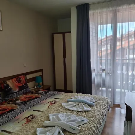 илен C411 Panorama