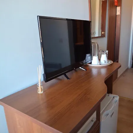 илен C411 Panorama